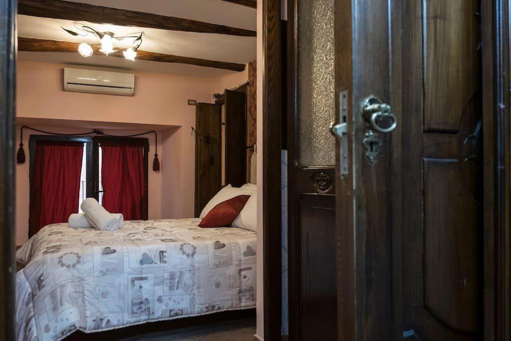 Les Jeux Sont Faits Appartement Napels Buitenkant foto