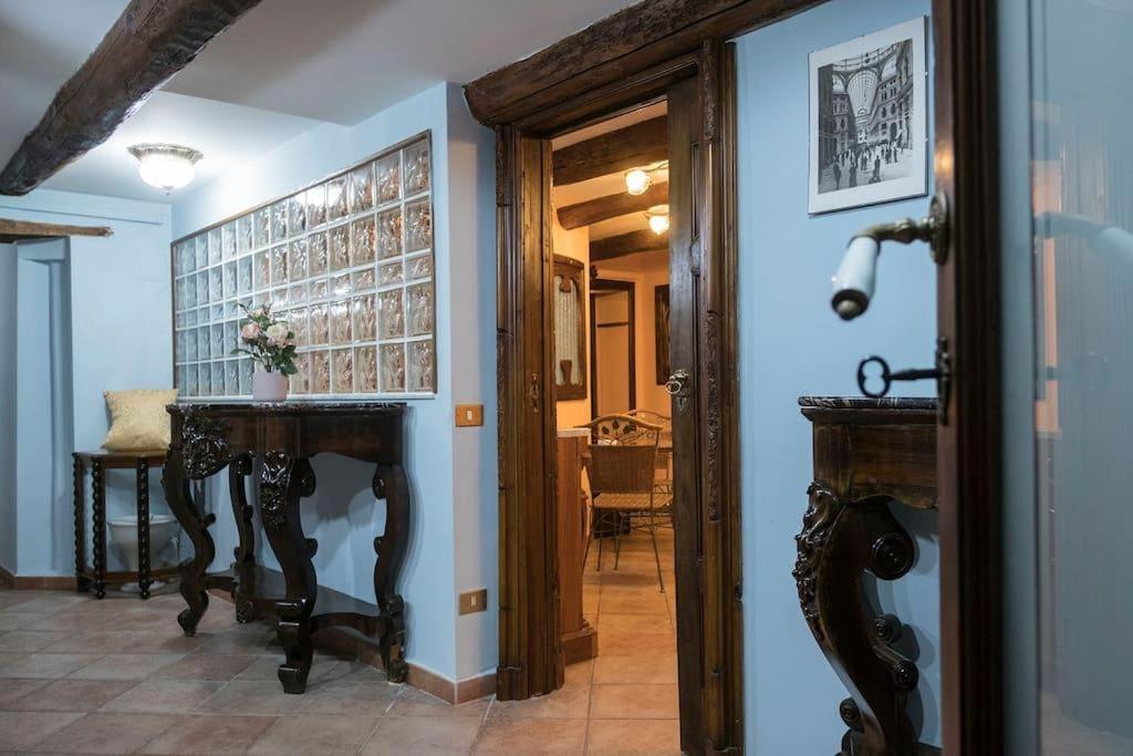 Les Jeux Sont Faits Appartement Napels Buitenkant foto