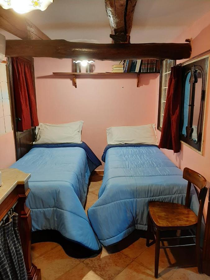 Les Jeux Sont Faits Appartement Napels Buitenkant foto