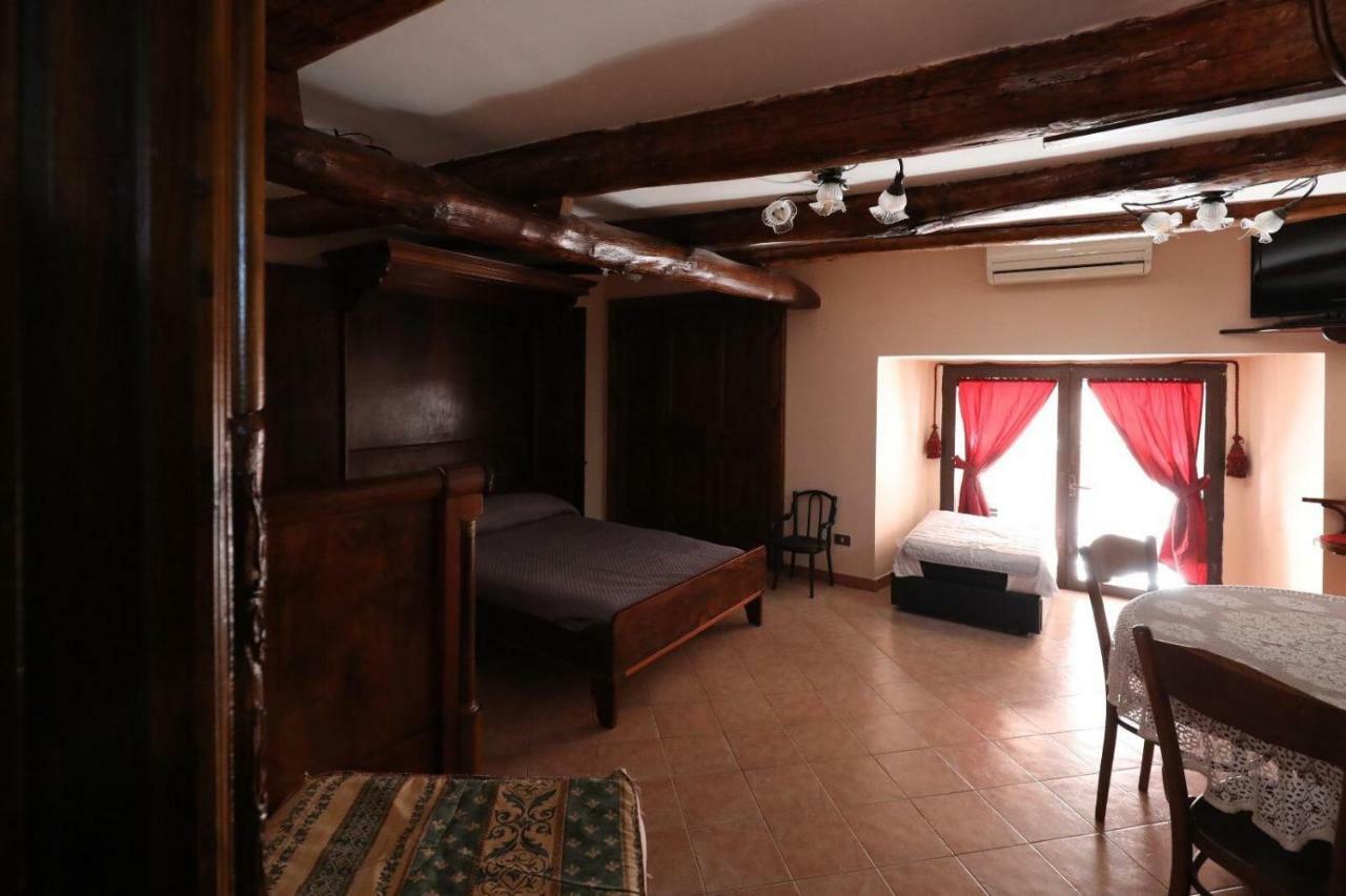 Les Jeux Sont Faits Appartement Napels Buitenkant foto