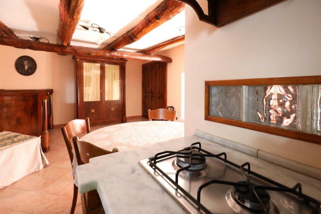 Les Jeux Sont Faits Appartement Napels Buitenkant foto
