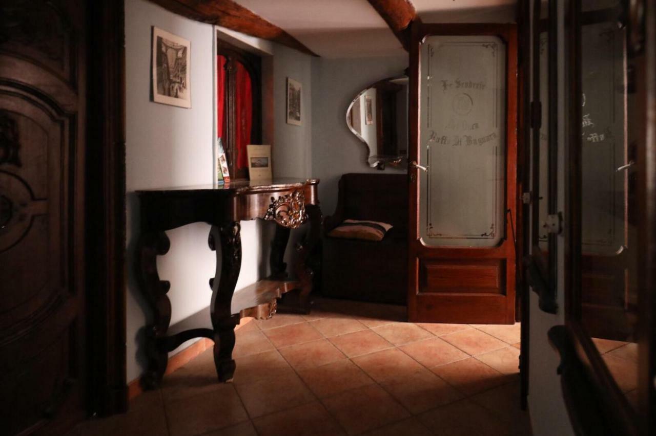 Les Jeux Sont Faits Appartement Napels Buitenkant foto