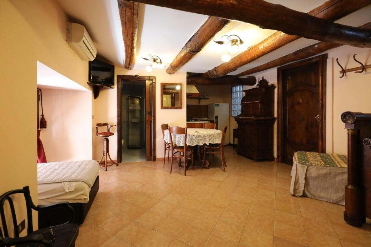 Les Jeux Sont Faits Appartement Napels Buitenkant foto